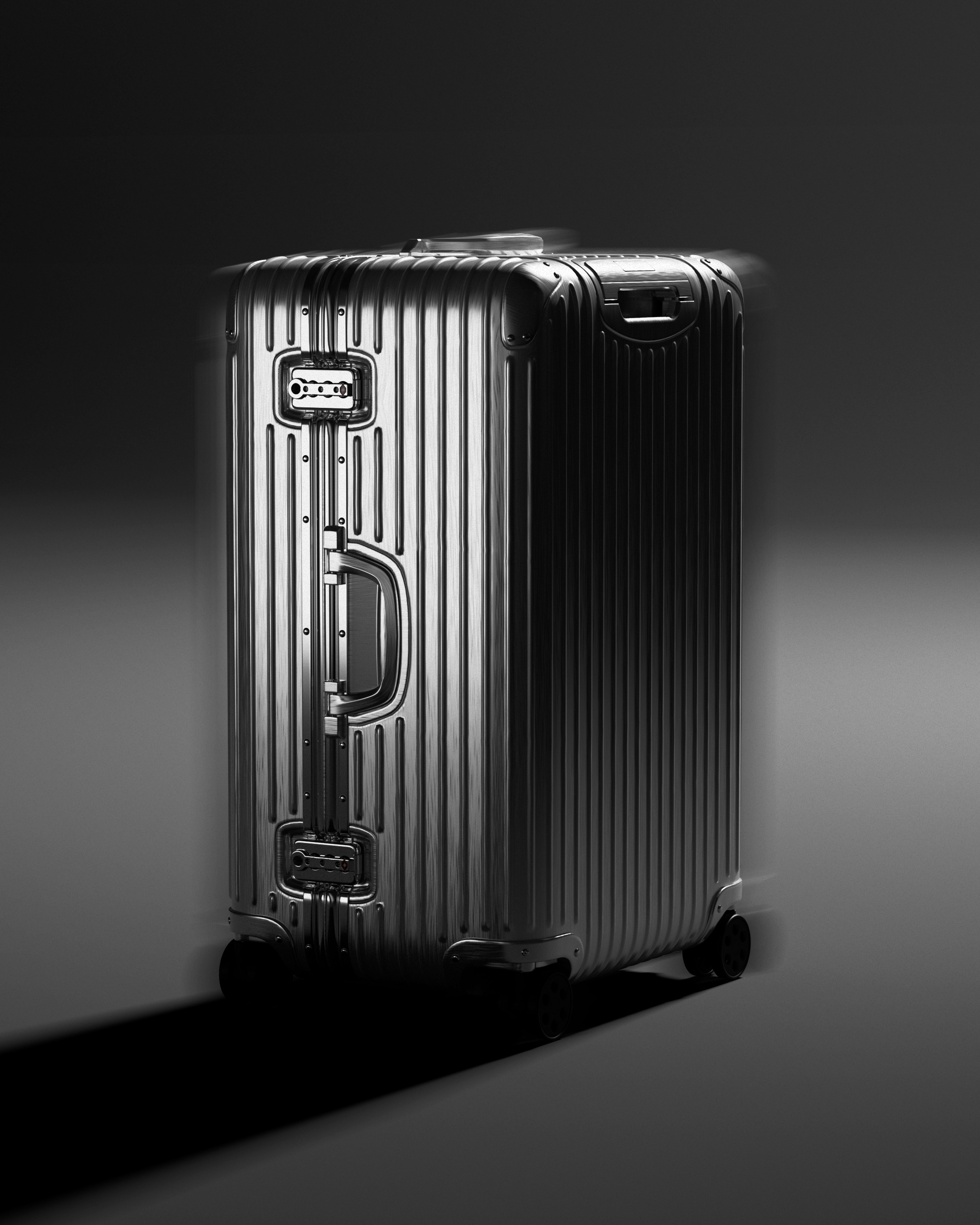 RIMOWA — Open view